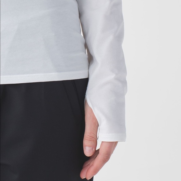🍋 Lululemon Anahatasana Long Sleeve Tee
in white - Picture 8 of 11